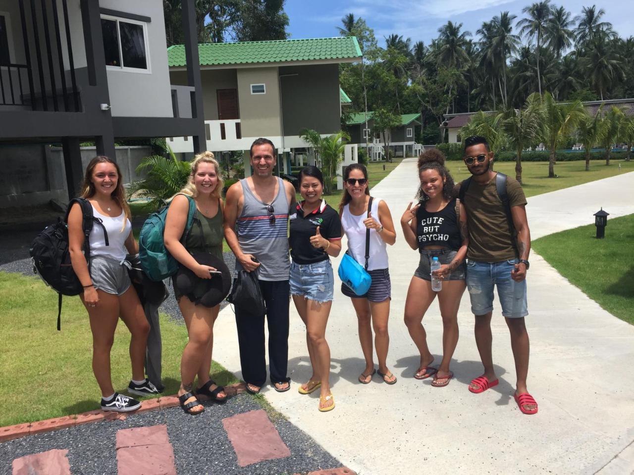 Wanpratheep Village Kohphangan Ban Madua Wan Екстериор снимка